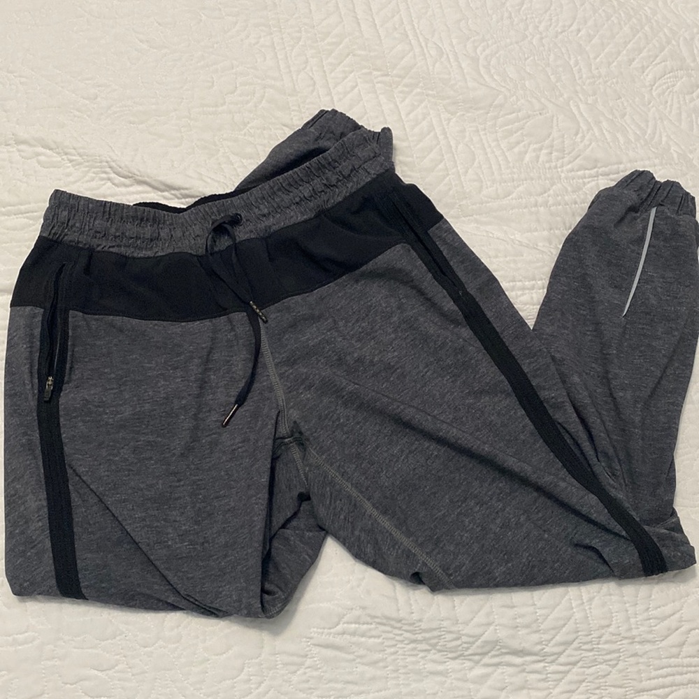 Lululemon joggers